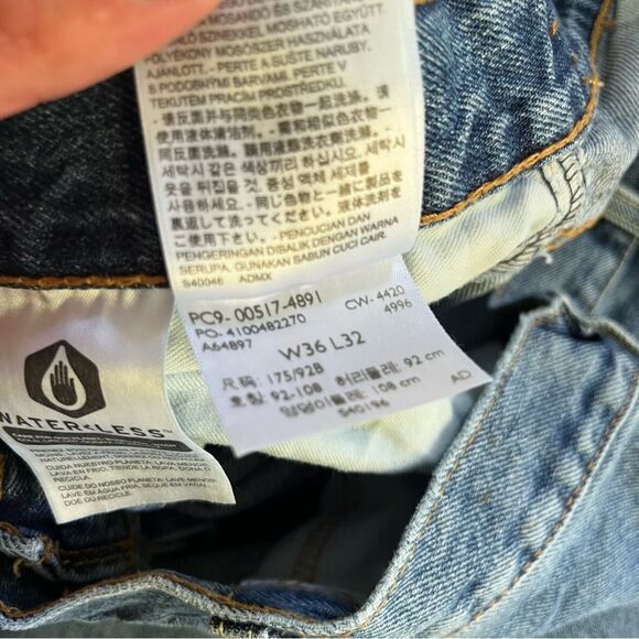 Vintage Levi’s 517 Cowboy Bootcut Denim Jeans (36 x 32) - Picture 6 of 12